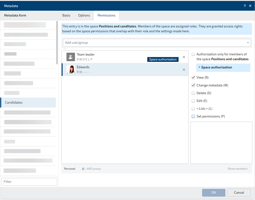 'Everyone' group with 'Space authorization' flag and a selected user without flag
